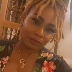 Meet your Posher, Anika